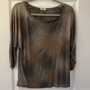 L'AGENCE Brown Top with 3/4 Sleeves and Relaxed Fit
